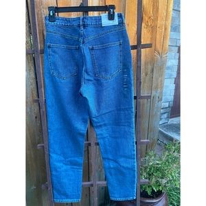 mom jeans